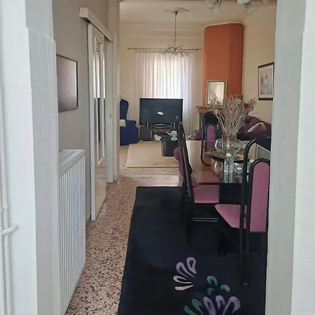 Apartment Constantina D *